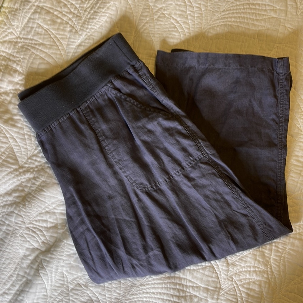 Allen Allen grey linen capri oants